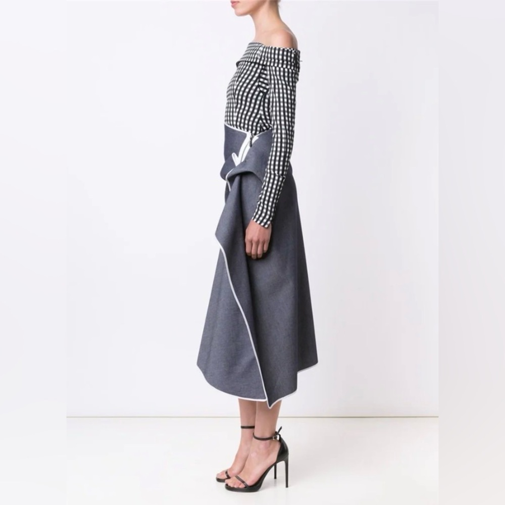 Chic Asymmetrical Gray and White Skirt - Picture 5 of 8
